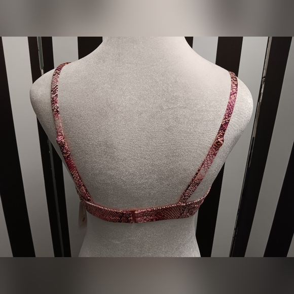 NWT Shade & Shore Bikini Top - Picture 5 of 9